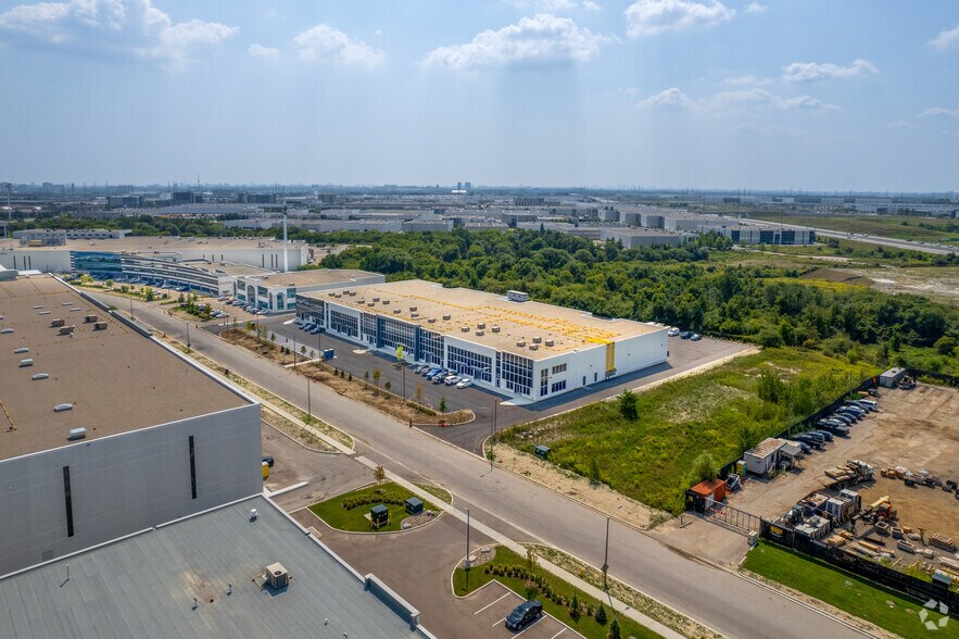 More Photos Of 175 Milani Blvd, Vaughan Flex For Lease