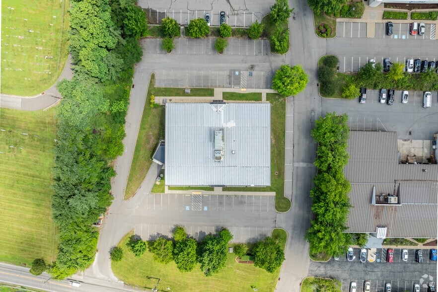 More Photos Of 200 Business Center Dr, Pittsburgh Research And Development For Lease