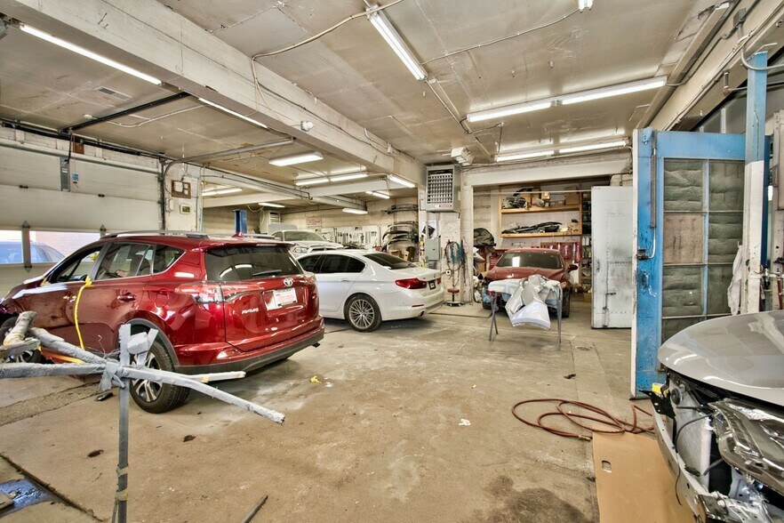 More Photos Of 3650-3656, Skokie Warehouse For Sale