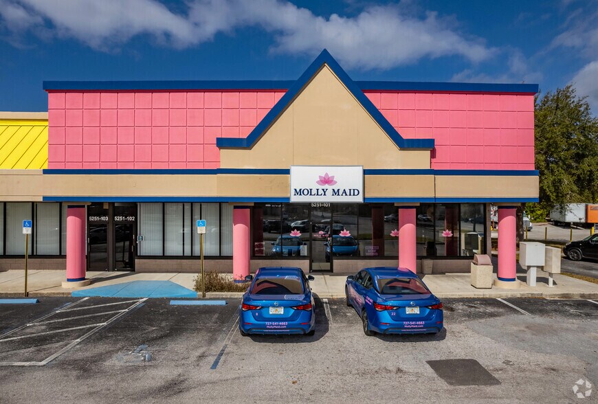 More Photos Of 11141 US Highway 19, Clearwater Unknown For Lease