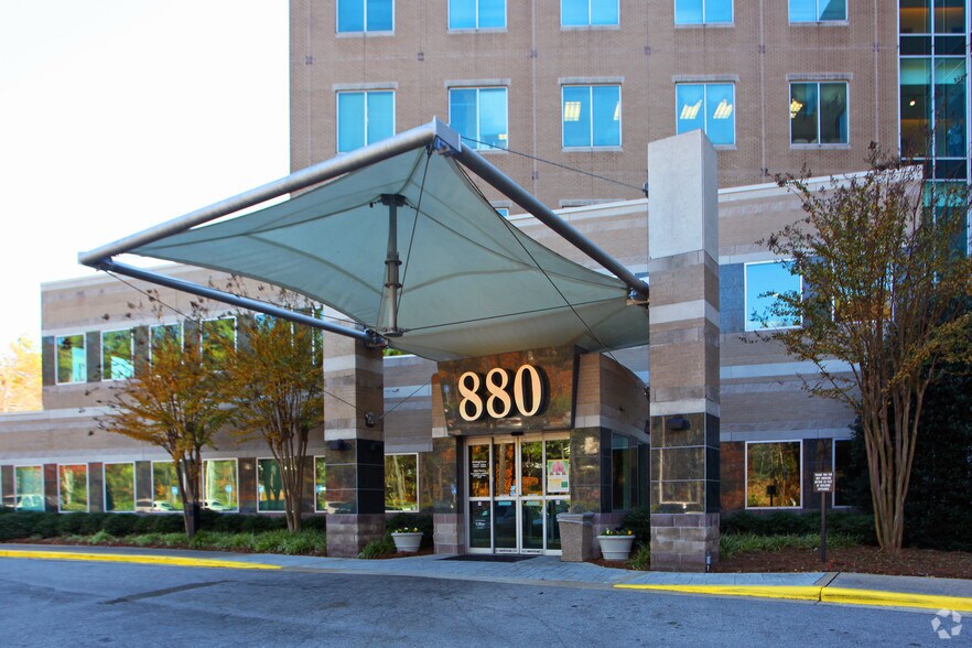 More Photos Of 880 Montclair Rd, Birmingham Office For Lease