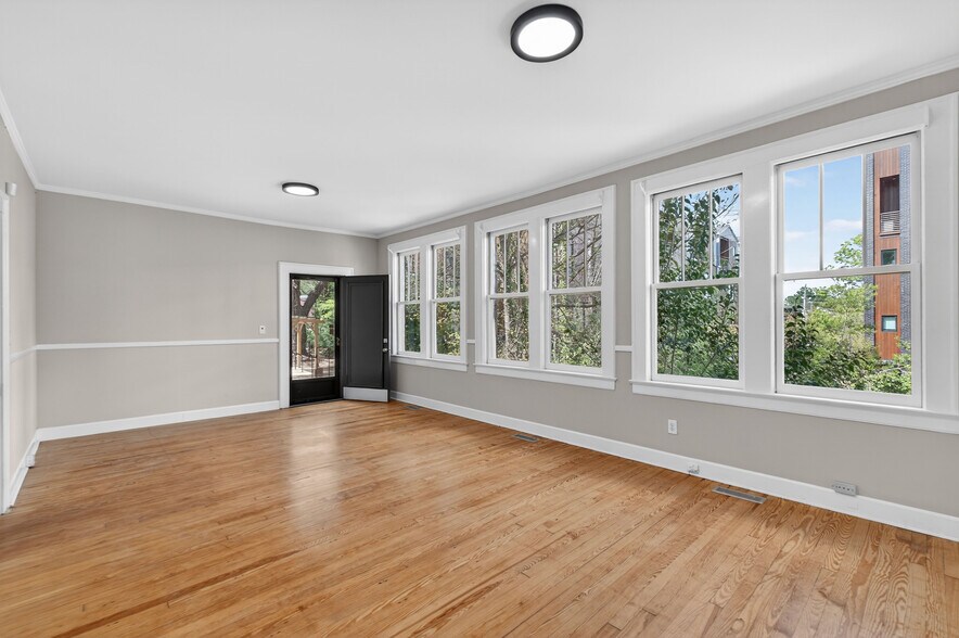 More Photos Of 208 St Marys St, Raleigh Loft Creative Space For Lease