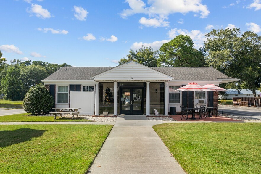 Primary Photo Of 214 Main St, Pollocksville Specialty For Sale