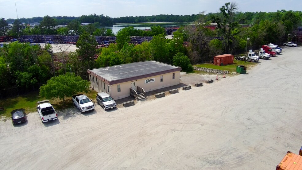 More Photos Of 401 Telfair Rd, Garden City Land For Lease