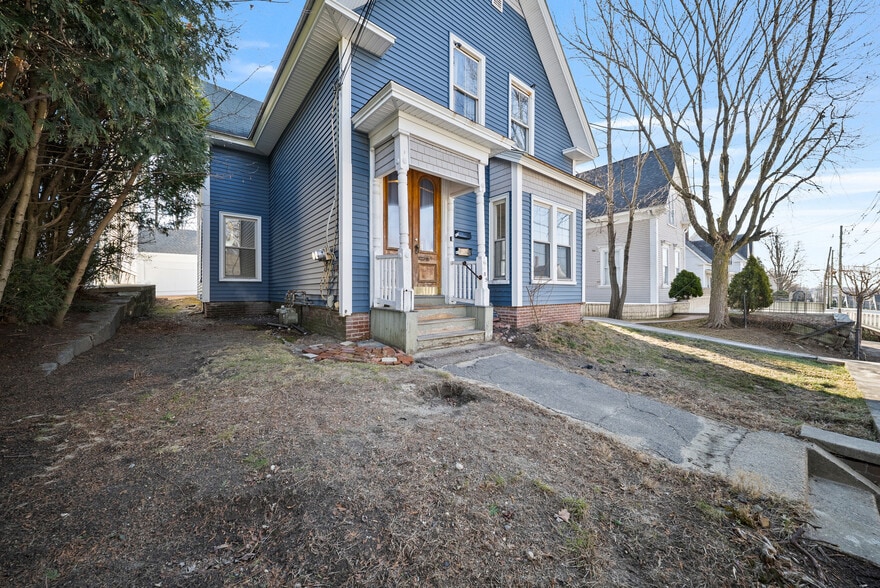 More Photos Of 605 Hall St, Manchester Multifamily For Sale