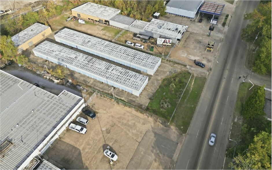 More Photos Of 3705 N West St, Jackson Self Storage For Sale