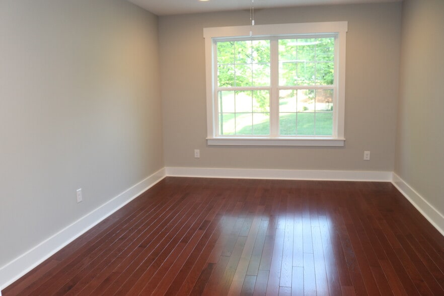 More Photos Of 721 Poplar St, Columbia Apartments For Sale