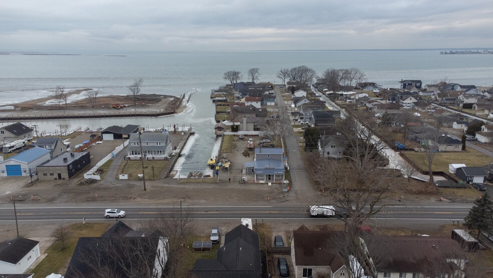 More Photos Of 7427 Dyke Rd, Clay Freestanding For Lease