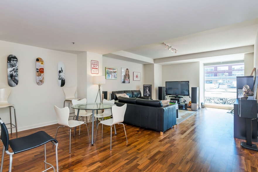 More Photos Of 555 4th St, San Francisco Parking Garage For Sale