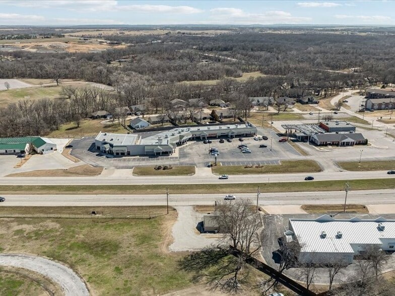 More Photos Of 1830 N Highway 66, Catoosa Freestanding For Sale