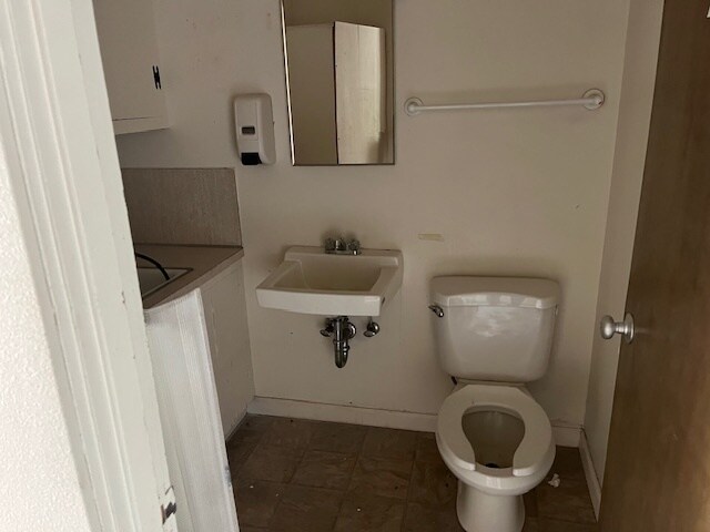 More Photos Of 7981 SE 17th Ave, Portland Freestanding For Sale