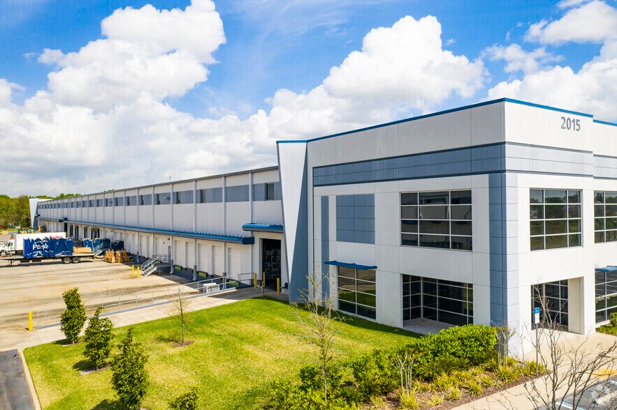 2025 W Memorial Blvd, Lakeland, FL 33815 For Lease