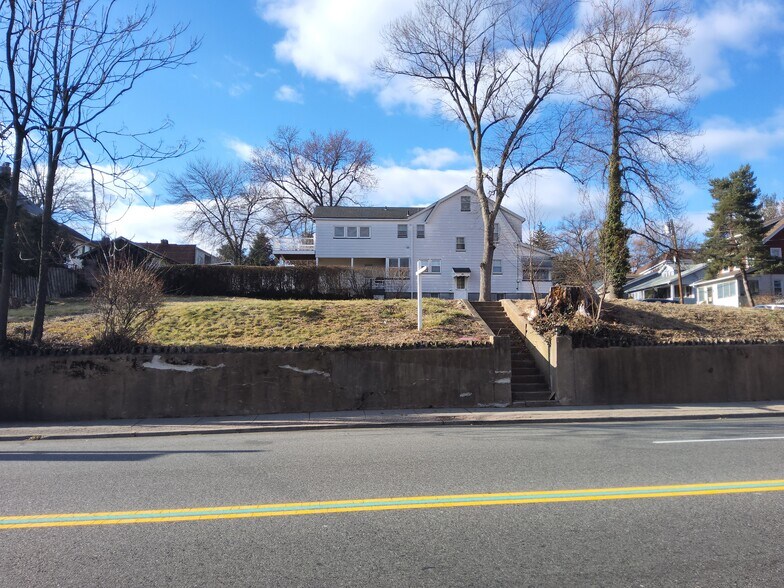 More Photos Of 410 Main St, West Orange Land For Sale