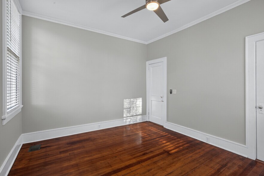 More Photos Of 923 E Park Ave, Savannah Apartments For Sale