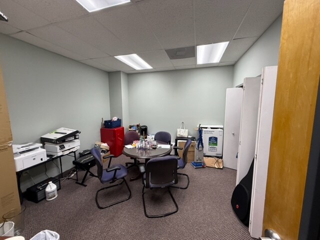 More Photos Of 26 Perchwood Dr, Fredericksburg Industrial For Sale