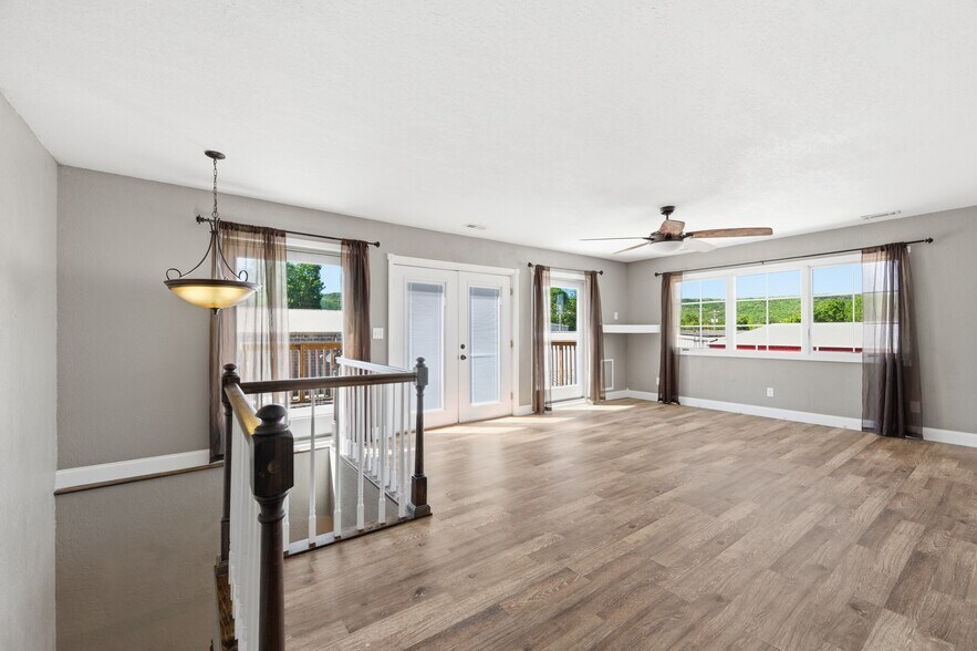 More Photos Of 3251 Main St, Pikeville Specialty For Sale