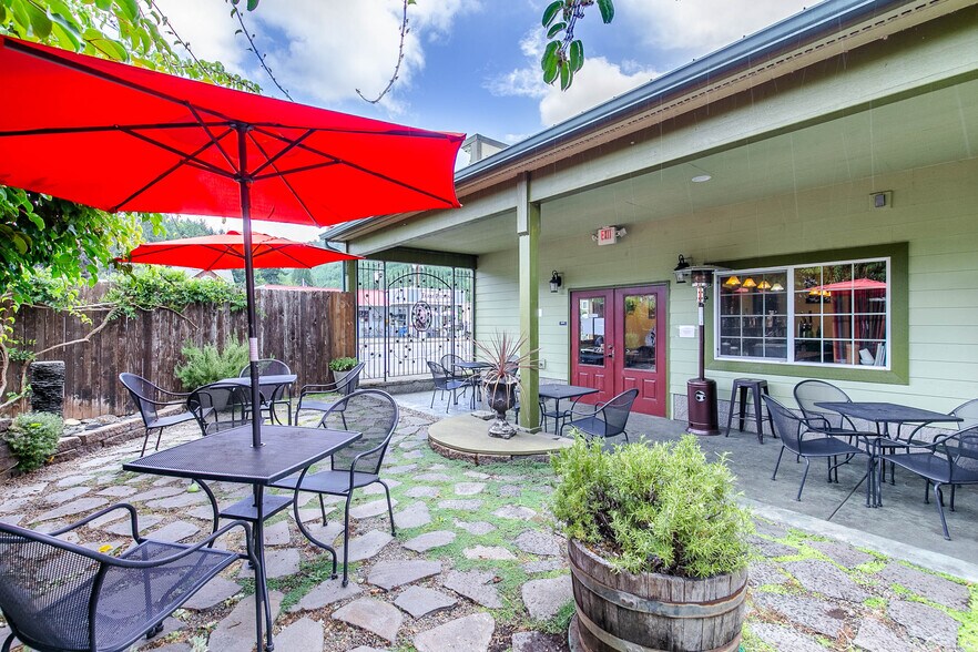 More Photos Of 14836 OR-38, Elkton Restaurant For Sale