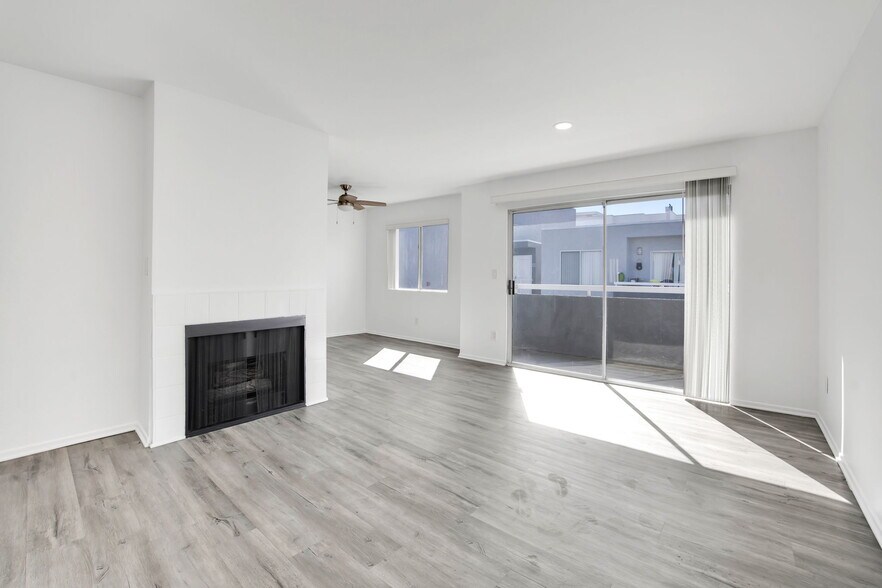 More Photos Of 4406 Cahuenga Blvd, Toluca Lake Apartments For Sale