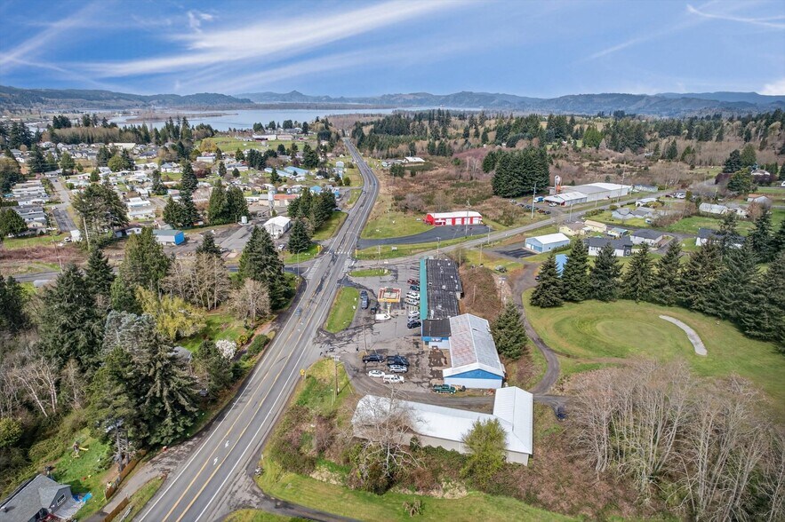 More Photos Of 305 E State Route 4, Cathlamet Auto Repair For Sale