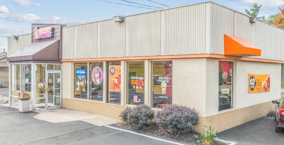 More Photos Of 554 2nd Street Pike, Southampton Convenience Store For Sale