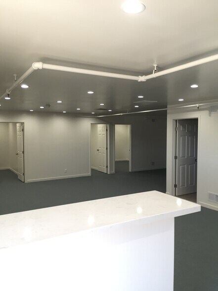 More Photos Of 492 Hester St, San Leandro Warehouse For Sale