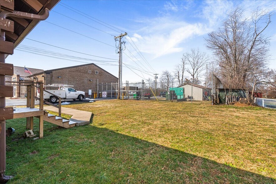 More Photos Of 793 Breckenridge St, Stanton Office For Sale