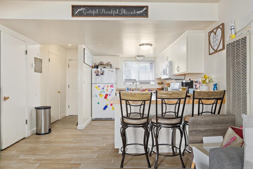 More Photos Of 2219 Oak St, Paso Robles Multifamily For Sale