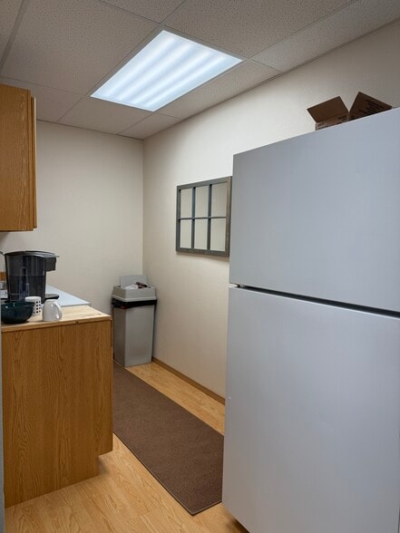 More Photos Of 1919 N Pearl St, Tacoma Office For Sale