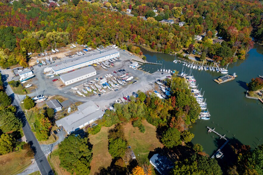 More Photos Of 4079 Cadle Creek Rd, Mayo Marina For Sale