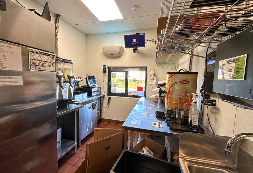 More Photos Of 5120 E Arrowhead Pky, Sioux Falls Fast Food For Sale