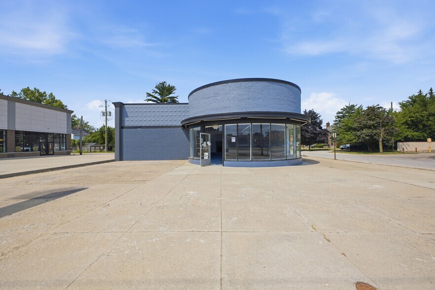 Primary Photo Of 14222 Fort St, Southgate General Retail For Lease