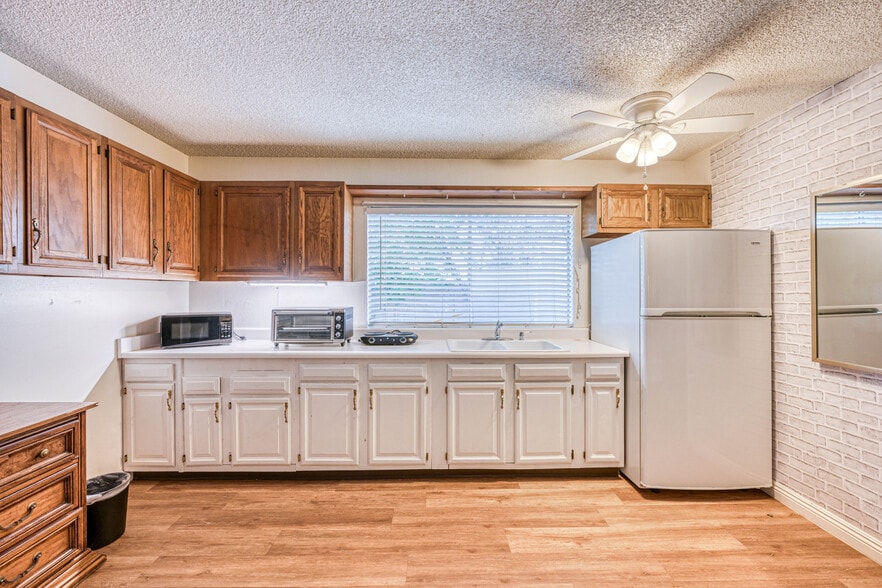 More Photos Of 1632 E Saint Louis Ave, Las Vegas Apartments For Sale