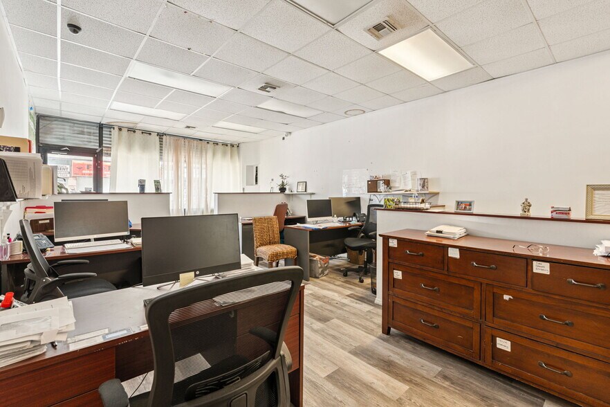 More Photos Of , Staten Island Unknown For Sale