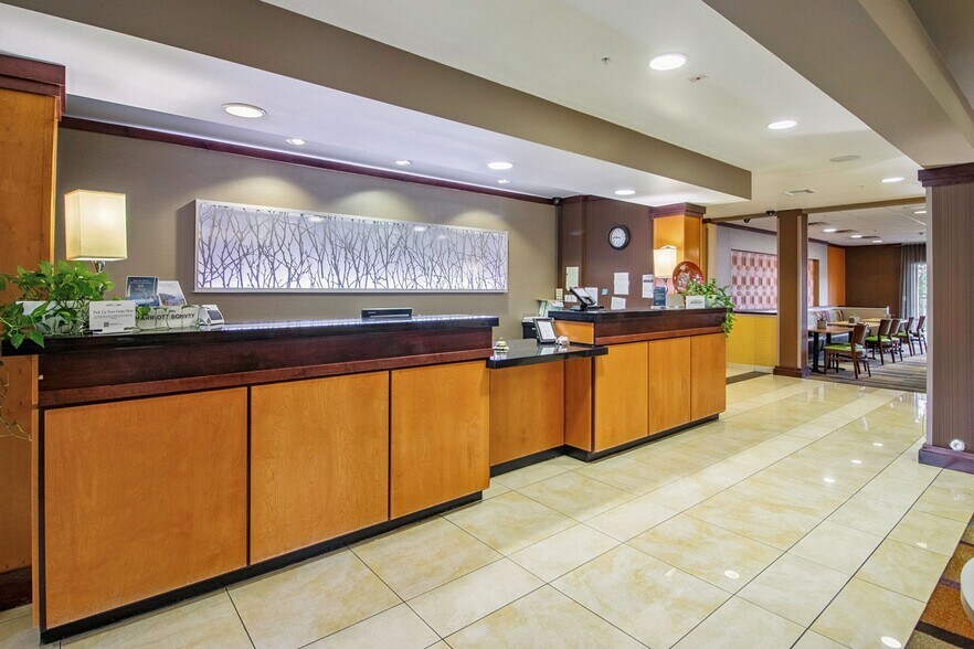 More Photos Of 2107 SE Washington Blvd, Bartlesville Hotel For Sale