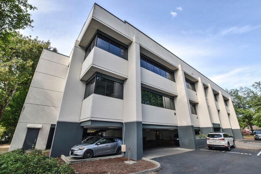 More Photos Of 3425 NE Ensign Rd, Olympia Medical For Lease