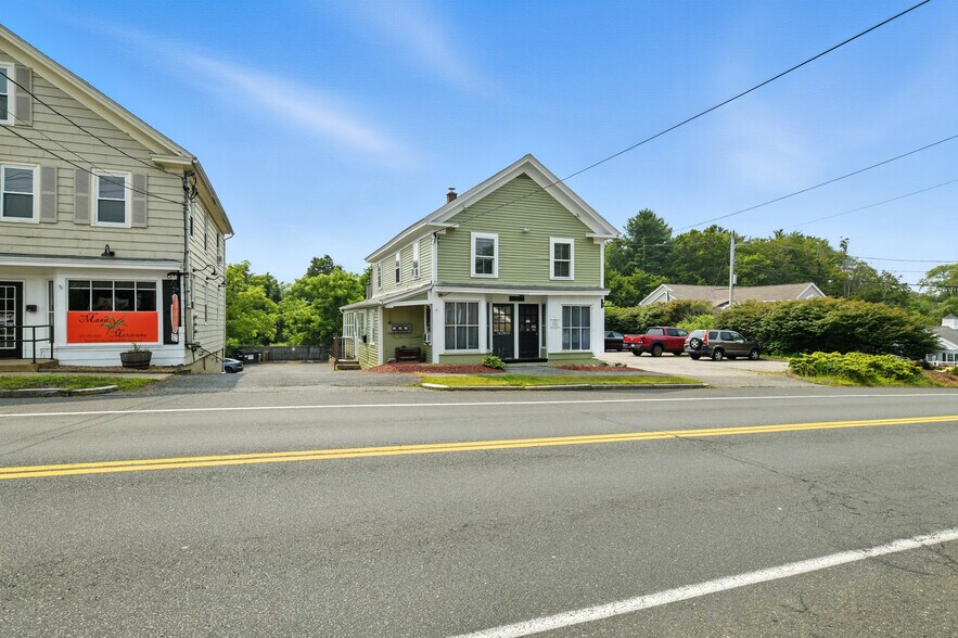More Photos Of 11 N Main St, Belchertown Office Residential For Sale