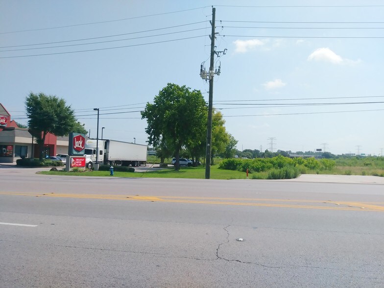 More Photos Of Beltway-8 and Veterans Memorial, Houston Land For Sale