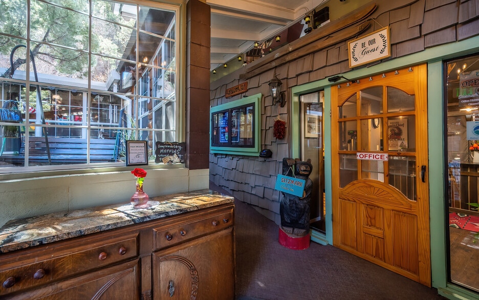 More Photos Of 627 Sudderth Dr, Ruidoso Hotel For Sale