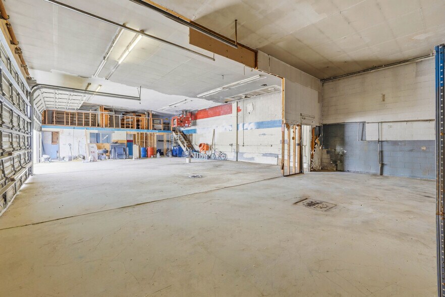 More Photos Of 2676 Van Giesen St, Richland Industrial For Sale