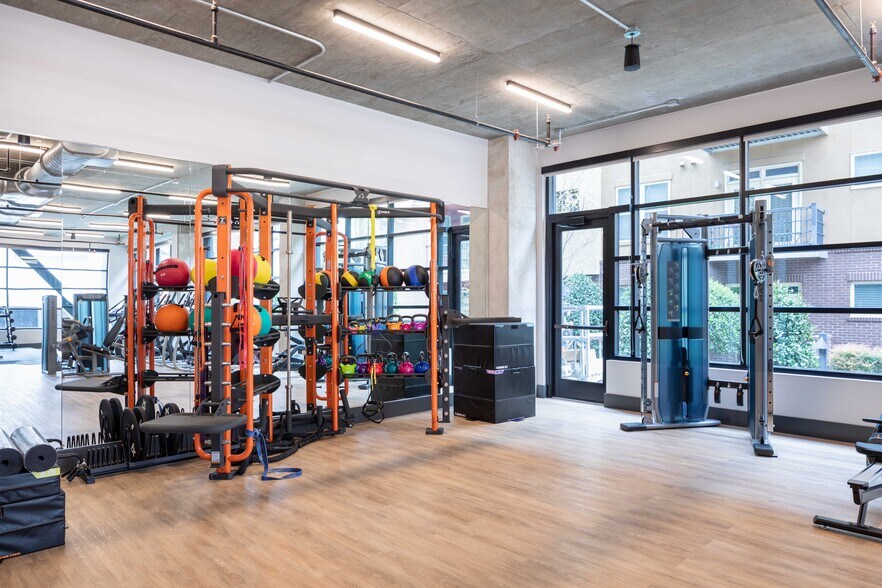 More Photos Of 383 17th St NW, Atlanta Office For Lease