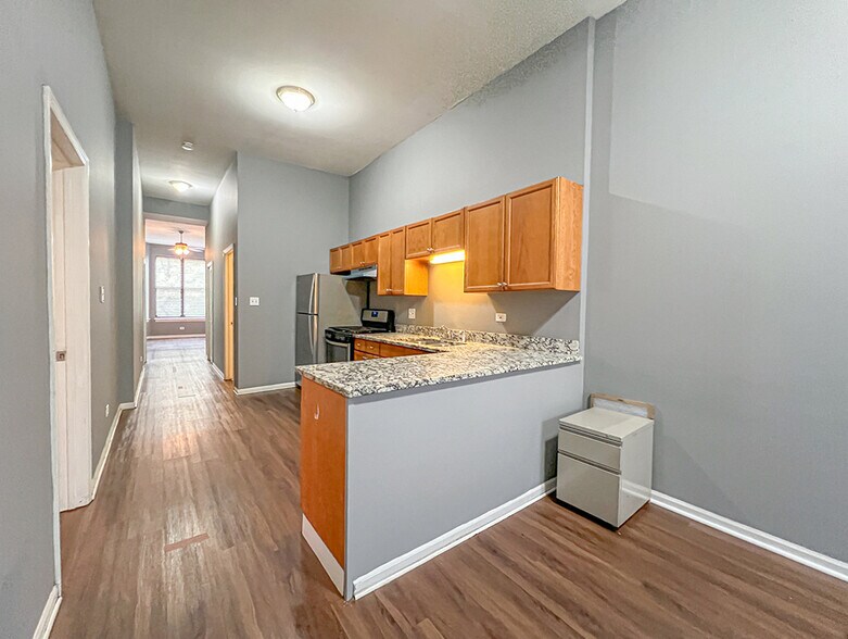 More Photos Of 5617 S Michigan Ave, Chicago Apartments For Sale