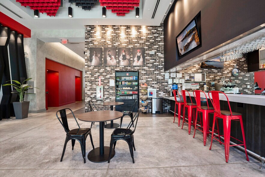 More Photos Of 3401 NW 25th St, Miami Hotel For Sale