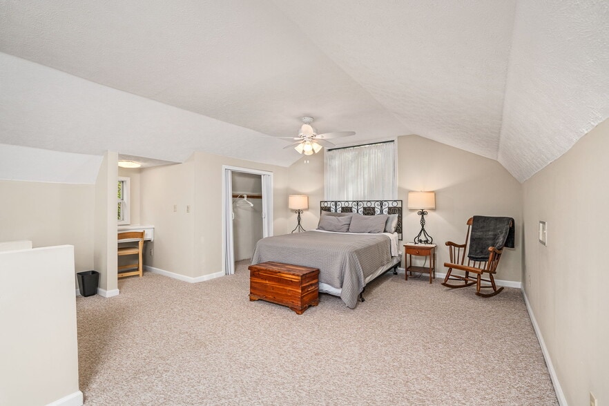 More Photos Of 279 Siever Rd, Crossville Specialty For Sale