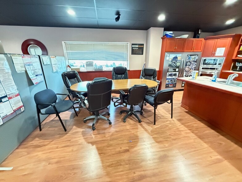 More Photos Of 3031 Gs Center Rd, Wenatchee General Retail For Sale