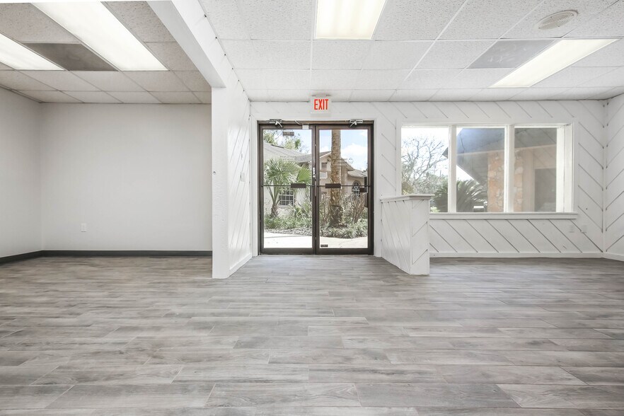 More Photos Of 2135 Sr-434, Longwood Medical For Sale