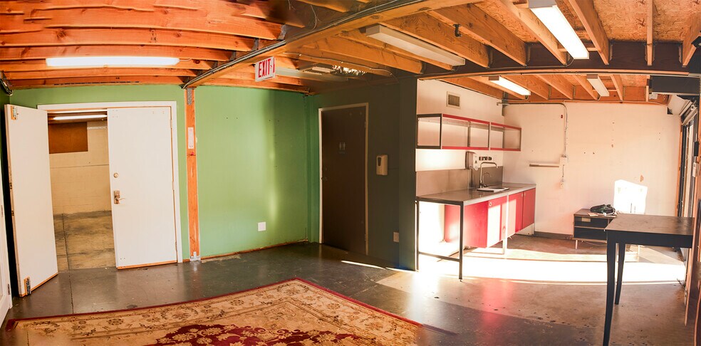 More Photos Of 11800 Sheldon St, Sun Valley Warehouse For Lease