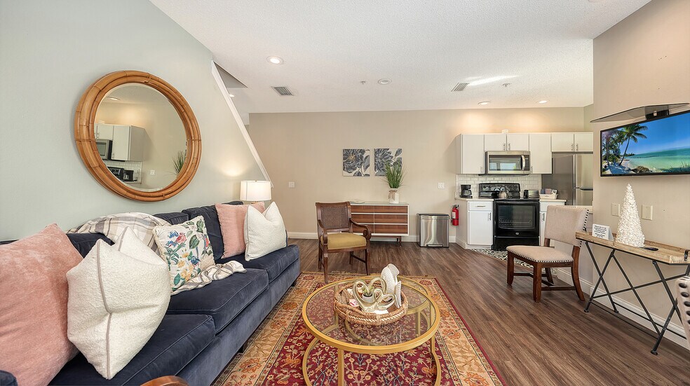 More Photos Of 5610 AVENIDA DEL MARE, Sarasota Specialty For Sale