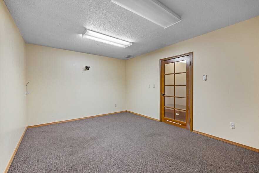 More Photos Of 1517 S Tacoma Way, Tacoma Warehouse For Sale