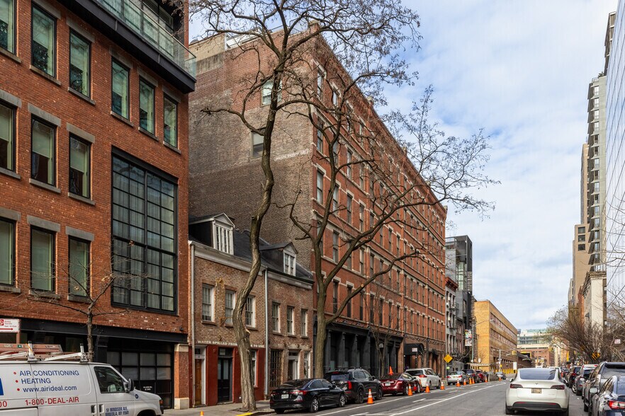 More Photos Of 490-506 Greenwich St, New York Apartments For Lease