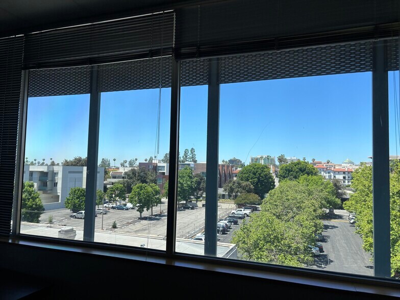 More Photos Of 99 S Lake Ave, Pasadena Loft Creative Space For Lease